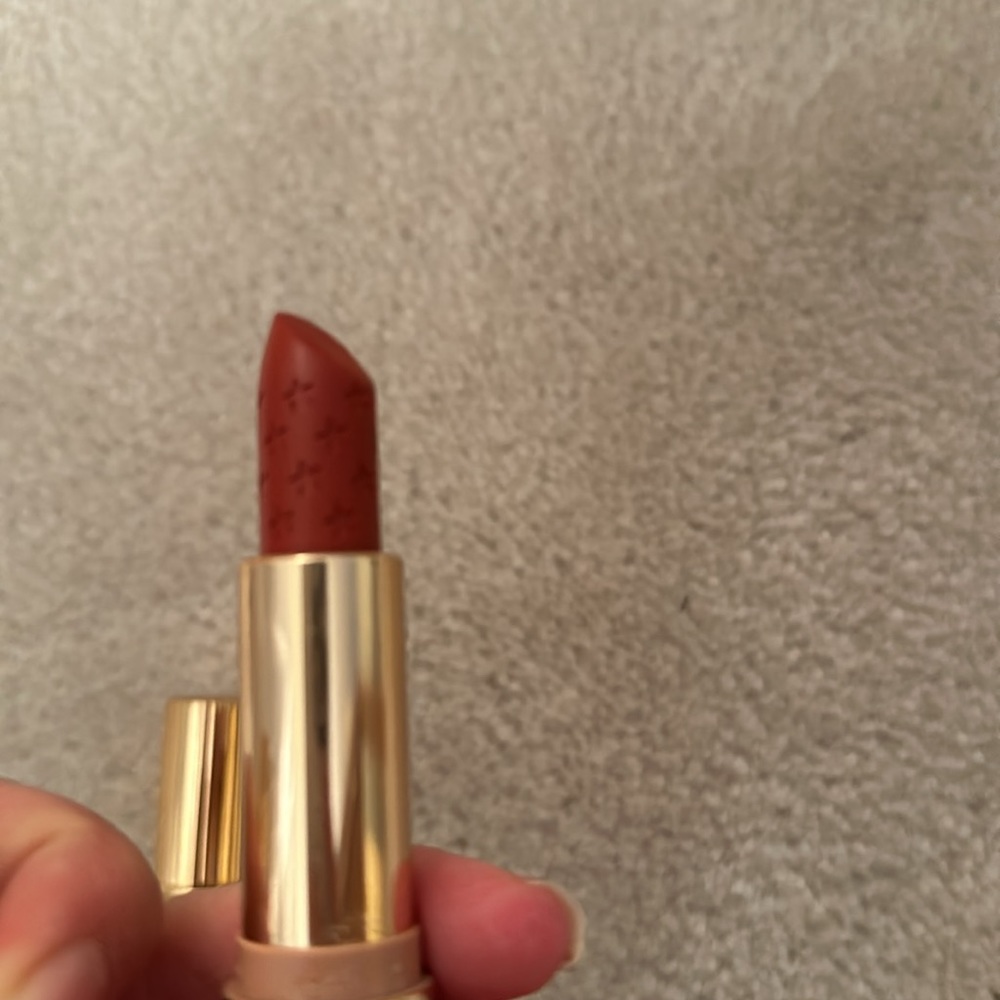 Charlotte tilbury lipstick in hot Emily bundle EUC - Picture 4 of 5